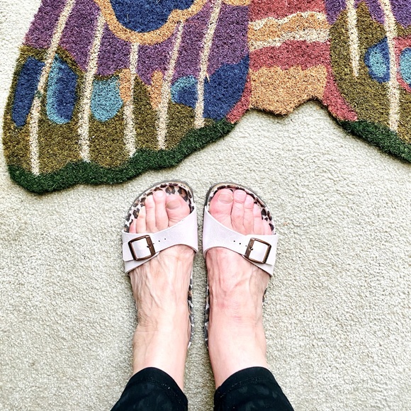 Pearly pink Birkenstock Papillio 7, soft animal print footbed. - Picture 2 of 5